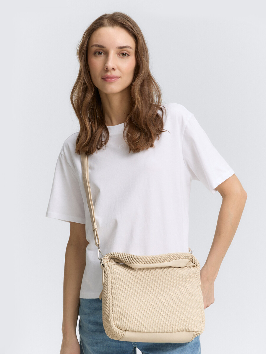 borsa a marsupio ttnomi s in look intrecciato