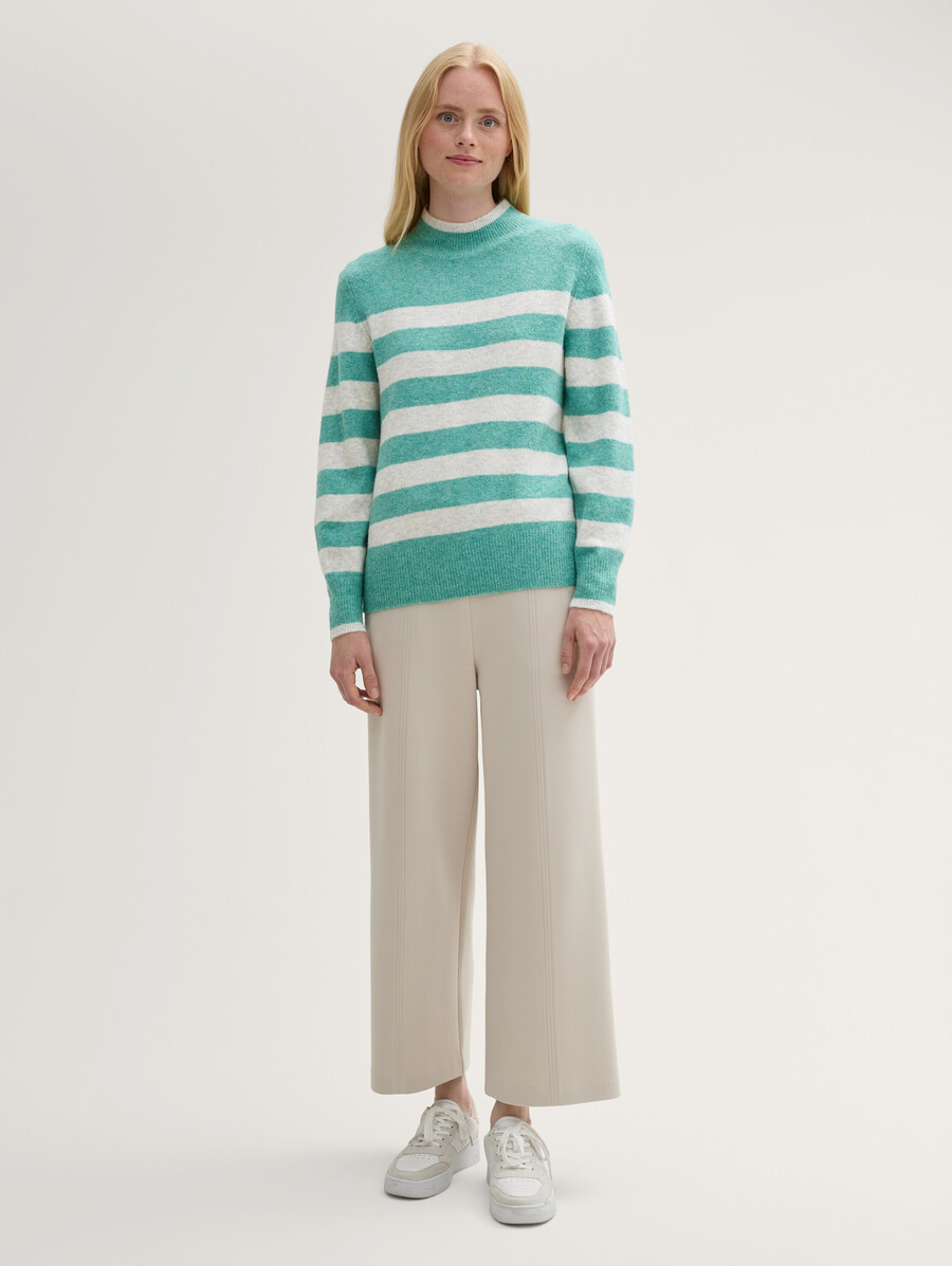maglione lavorato a maglia con motivo a righe