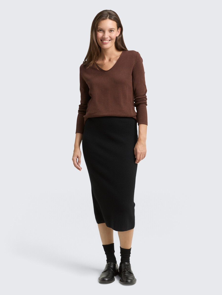 maglione lavorato a maglia con scollo a v