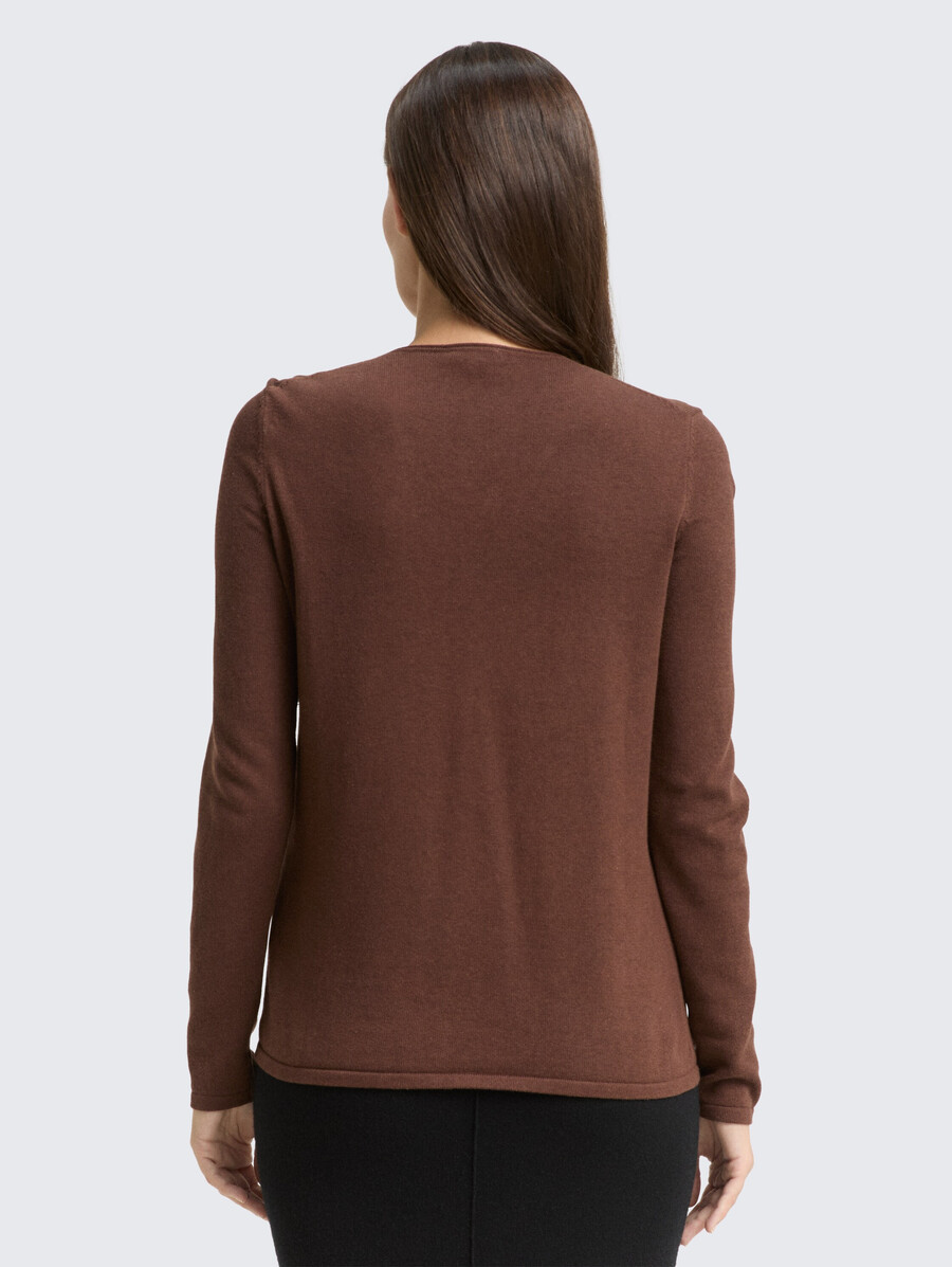 maglione lavorato a maglia con scollo a v