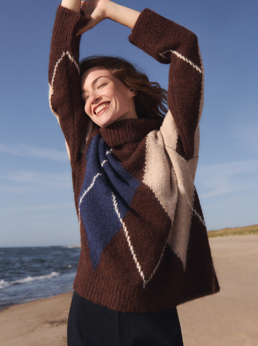 maglione a collo alto oversize con contenuto di lana