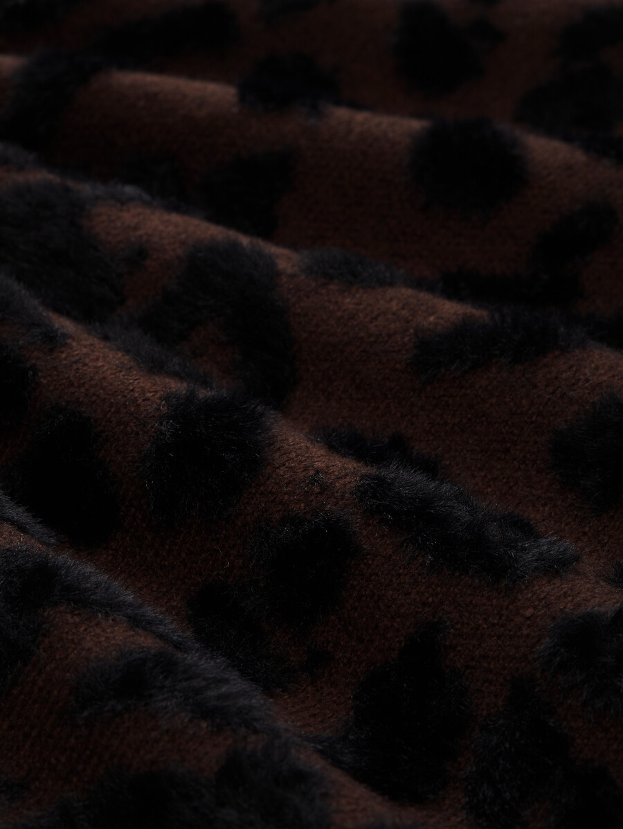 maglione oversize in maglia con stampa leopardata