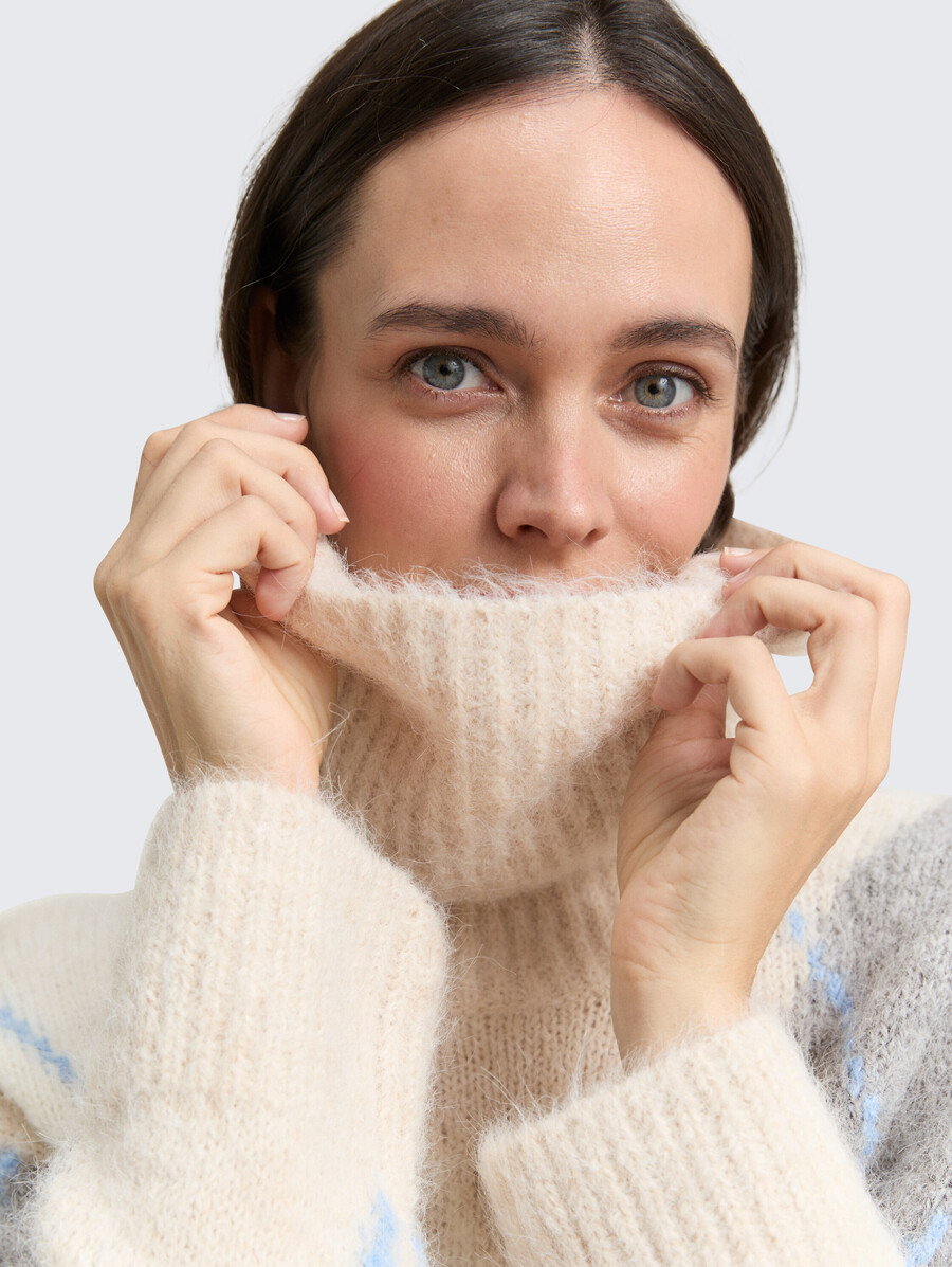 maglione a collo alto oversize con contenuto di lana