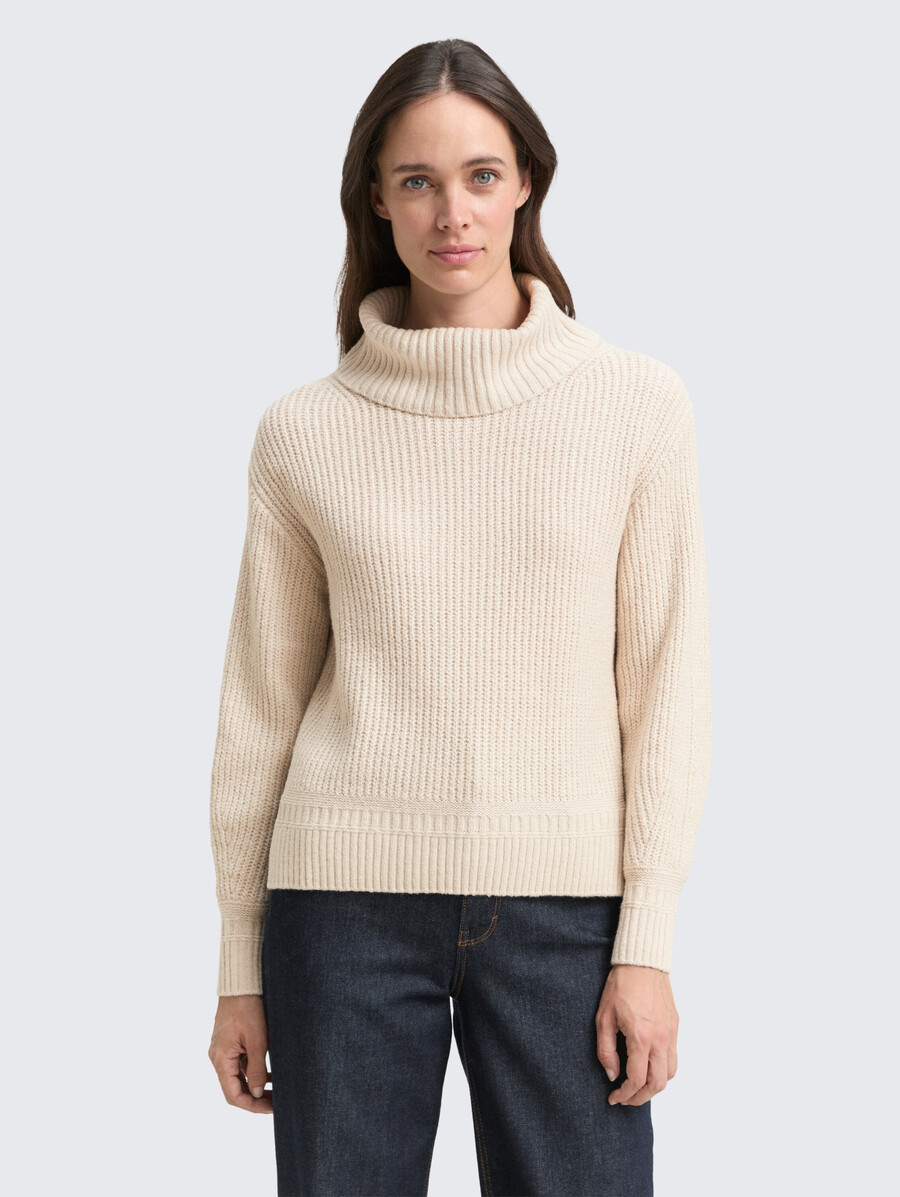 maglione a collo alto dalla vestibilità ampia