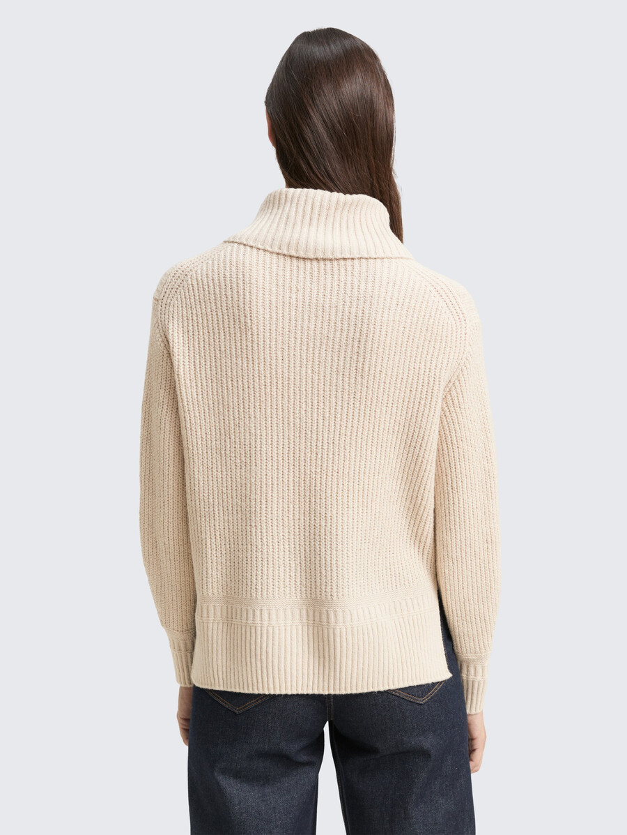 maglione a collo alto dalla vestibilità ampia