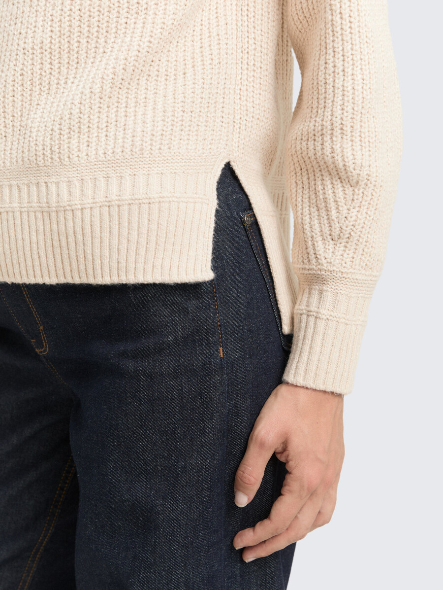 maglione a collo alto dalla vestibilità ampia