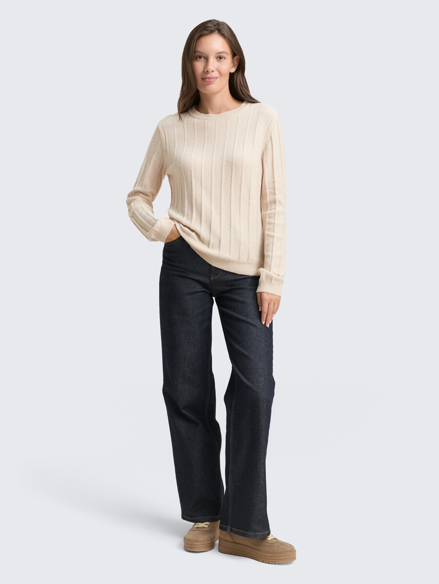 maglione a coste con contenuto di lana
