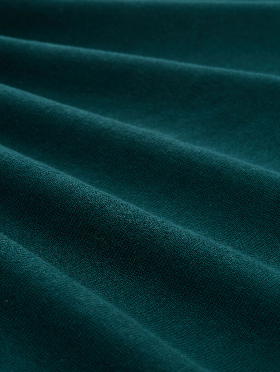 maglione lavorato a maglia con scollo a v
