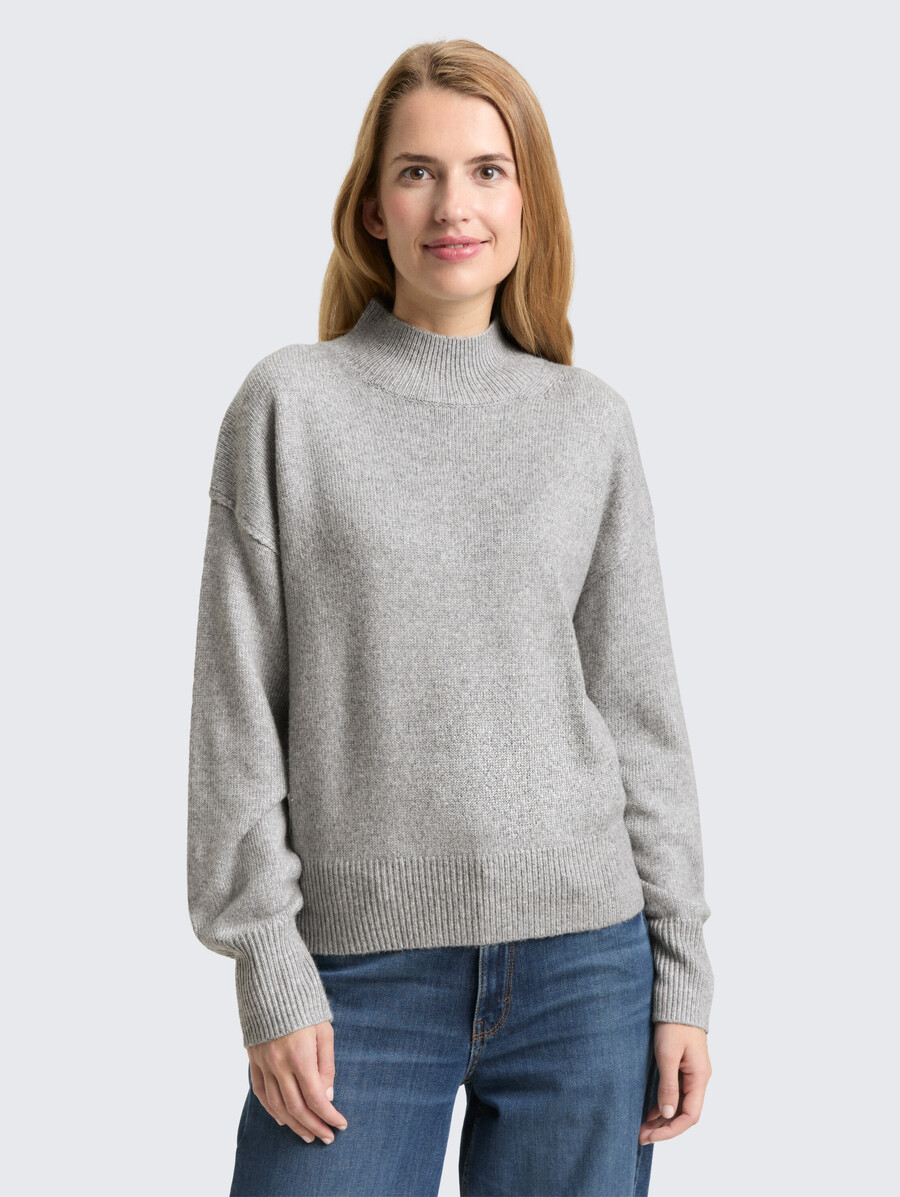 maglione oversize lavorato a maglia con collo alto