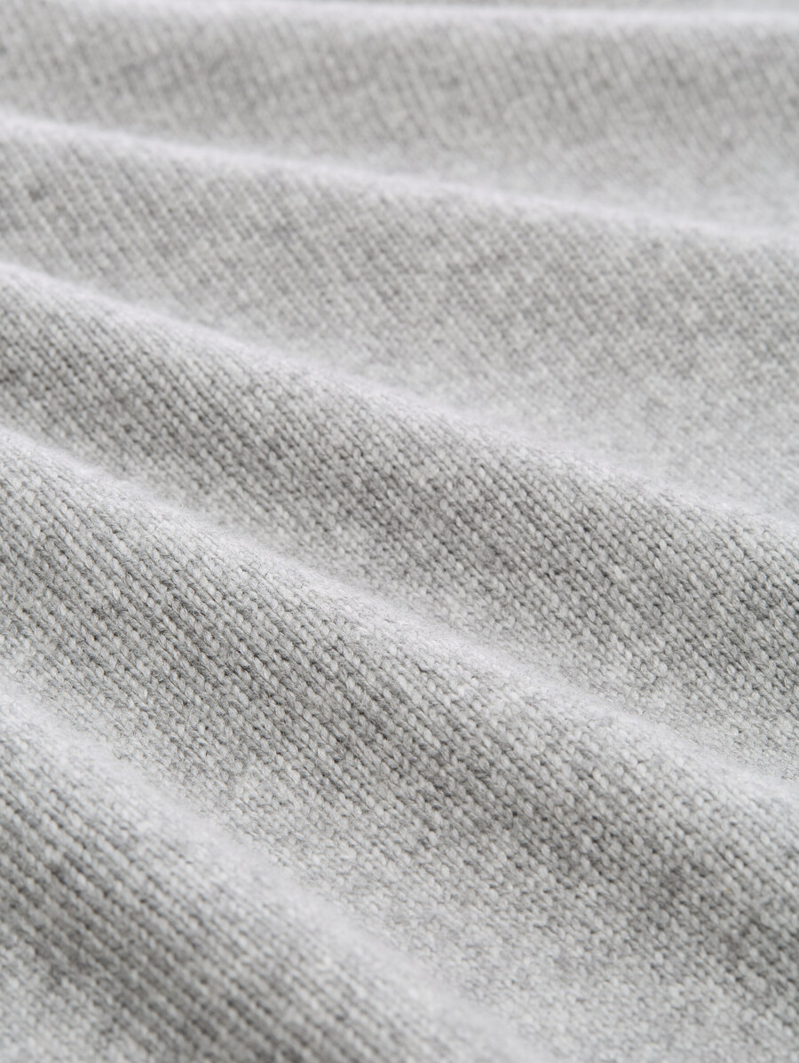 maglione oversize lavorato a maglia con collo alto