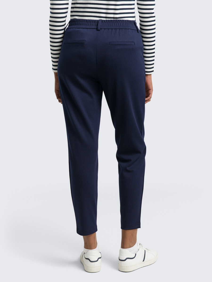pantaloni dalla vestibilità comoda con elastico in vita