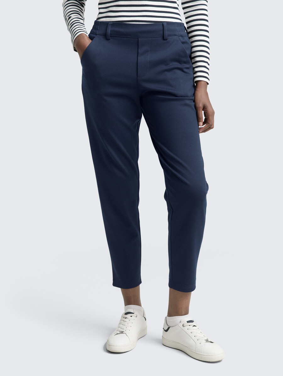 pantaloni dalla vestibilità comoda con elastico in vita