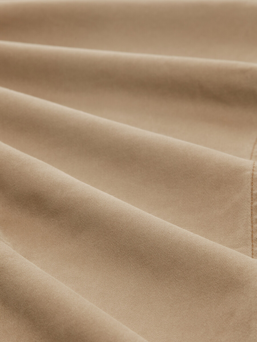 pantaloni affusolati e rilassati