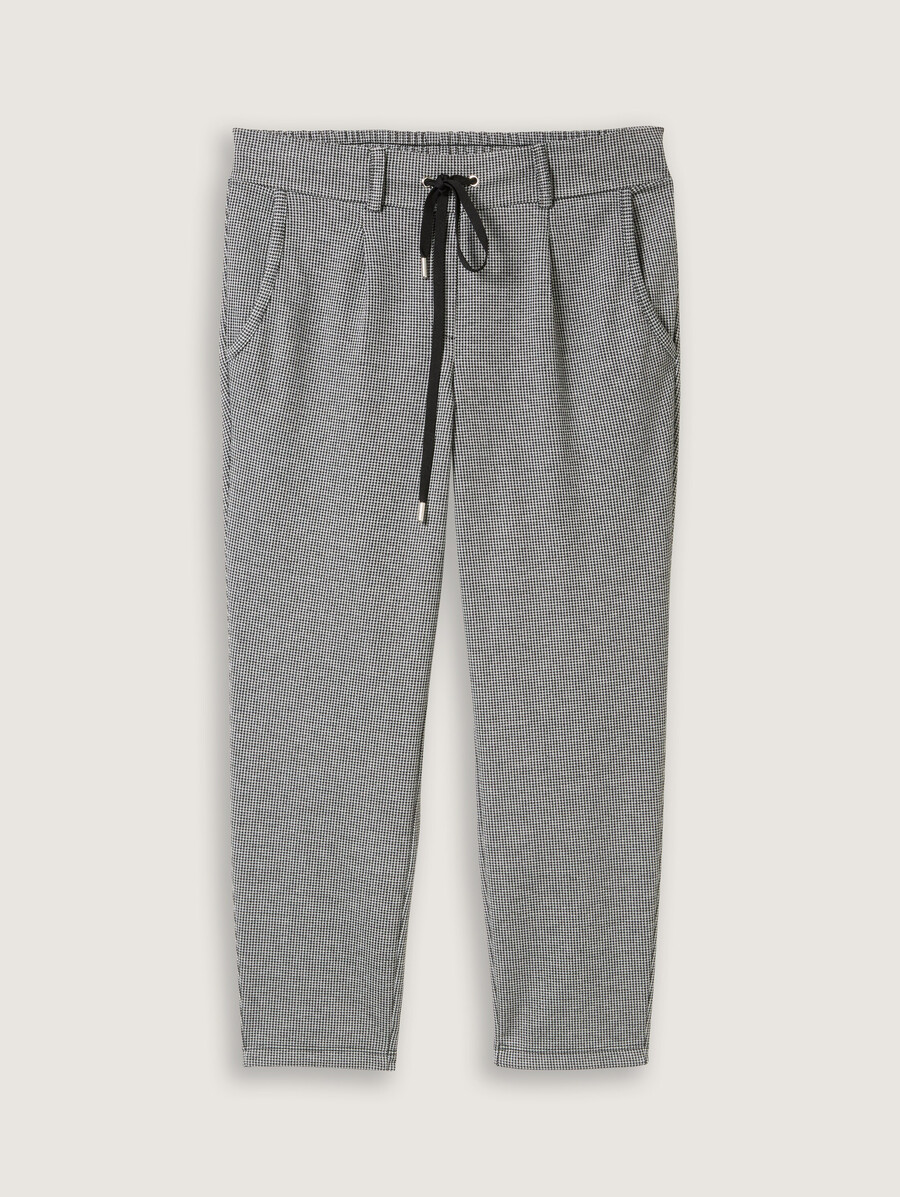 pantaloni larghi e cropped