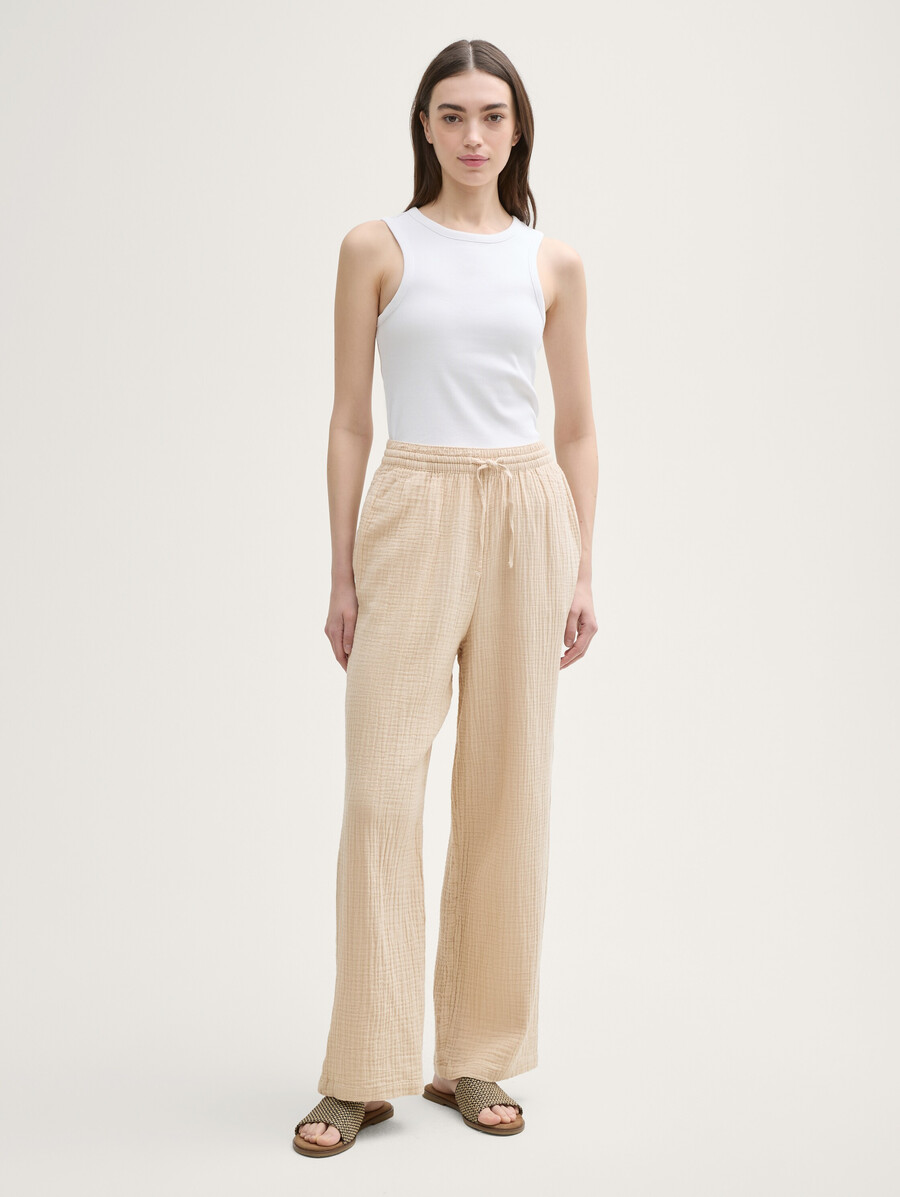 pantaloni dritti in mussola
