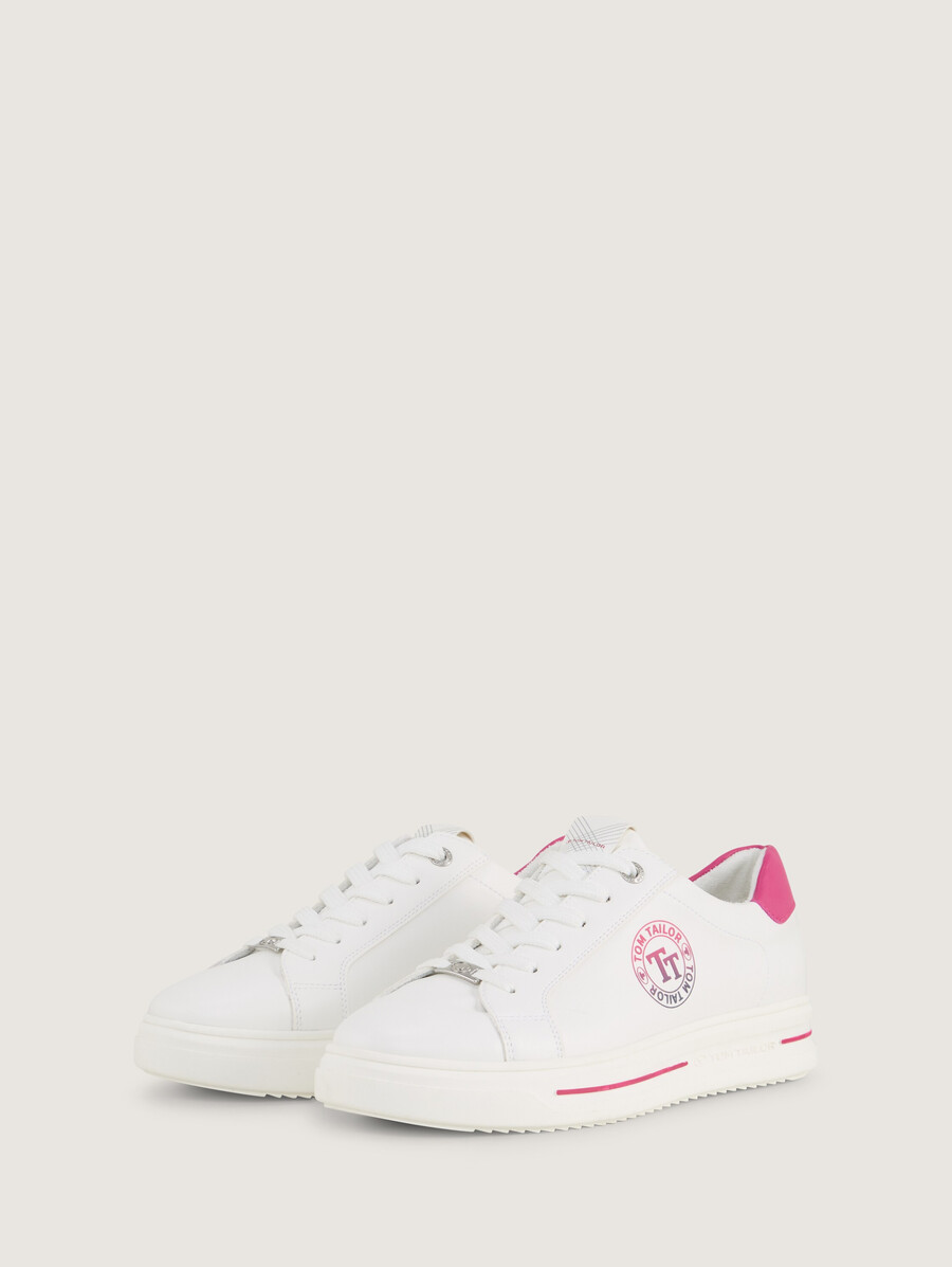 scarpe da ginnastica con stampa del logo