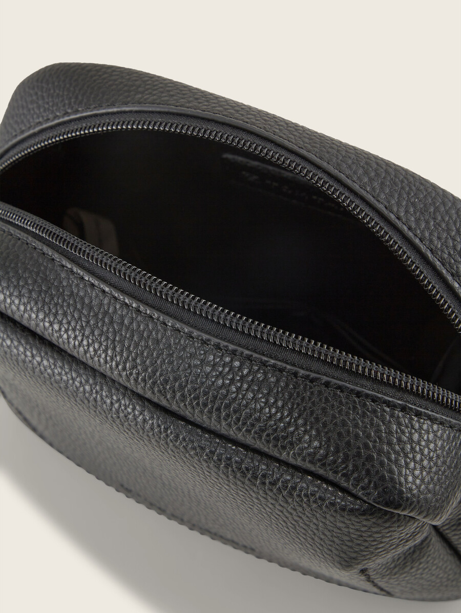 borsa a tracolla ttelis con cuciture decorative