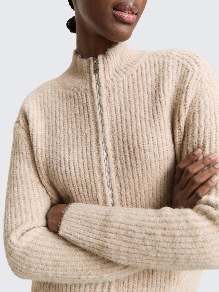 cardigan con cerniera
