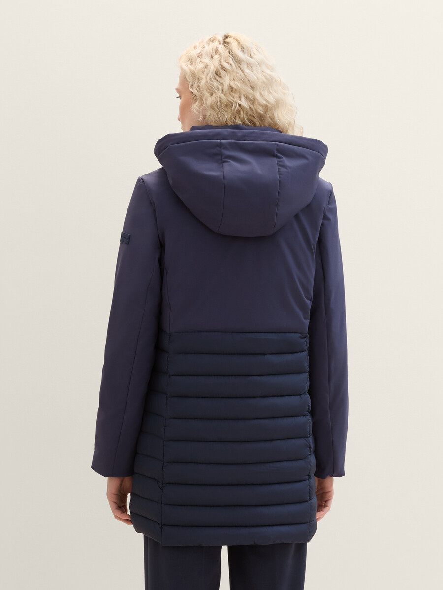 cappotto ibrido con cappuccio