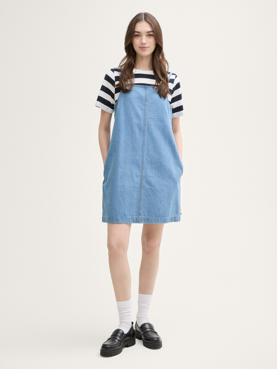 mini abito in denim con tasche a fessura