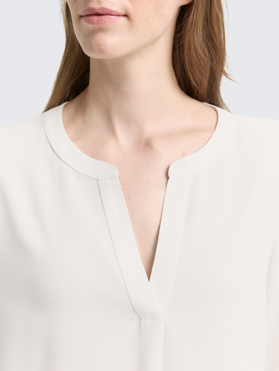 maglia a maniche lunghe henley in un mix di materiali