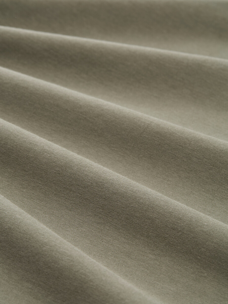 camicia base a maniche lunghe