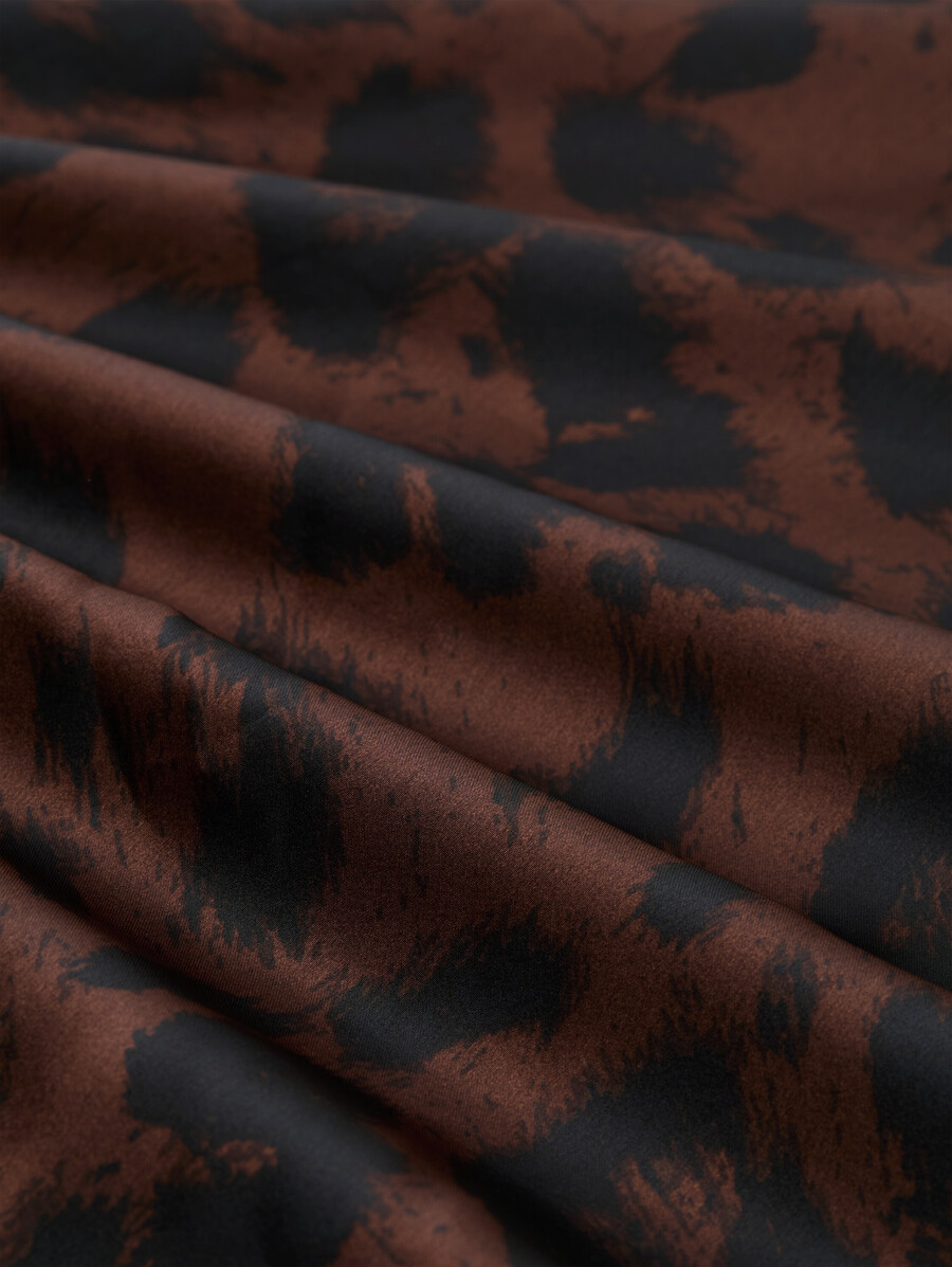 taglie forti - camicia ampia a maniche lunghe con stampa leopardata