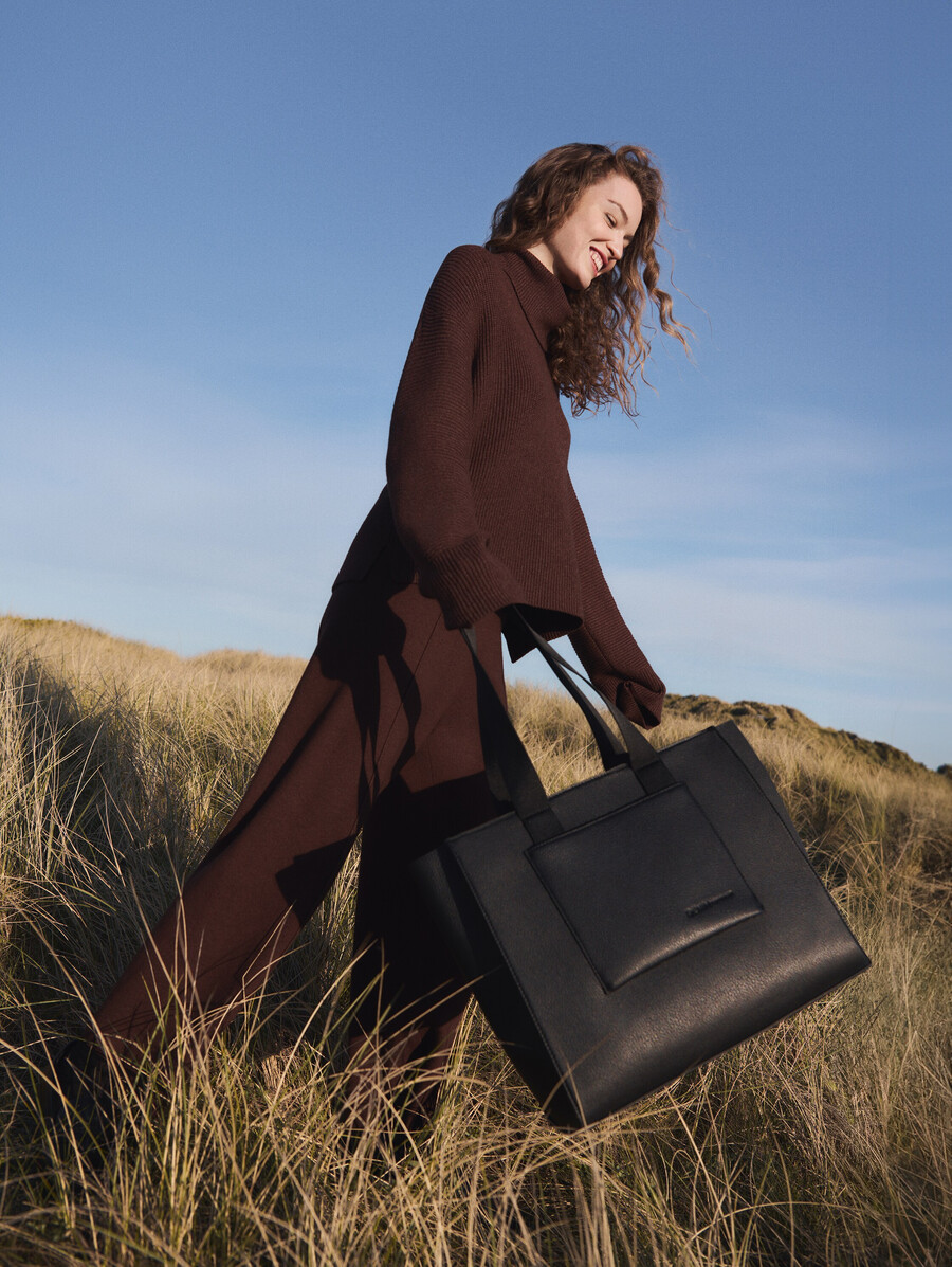 borsa shopper ttaisha l realizzata in similpelle