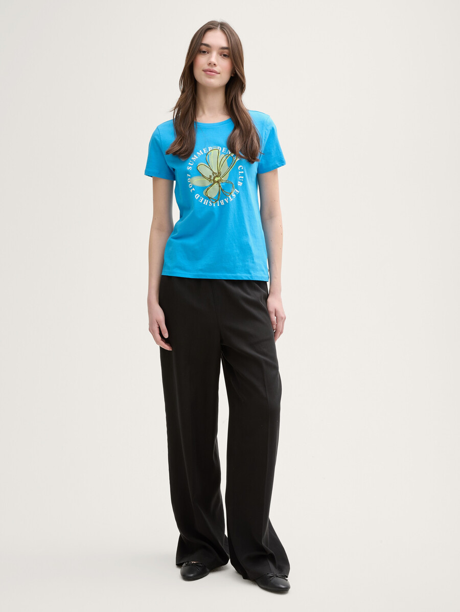 t-shirt con stampa floreale