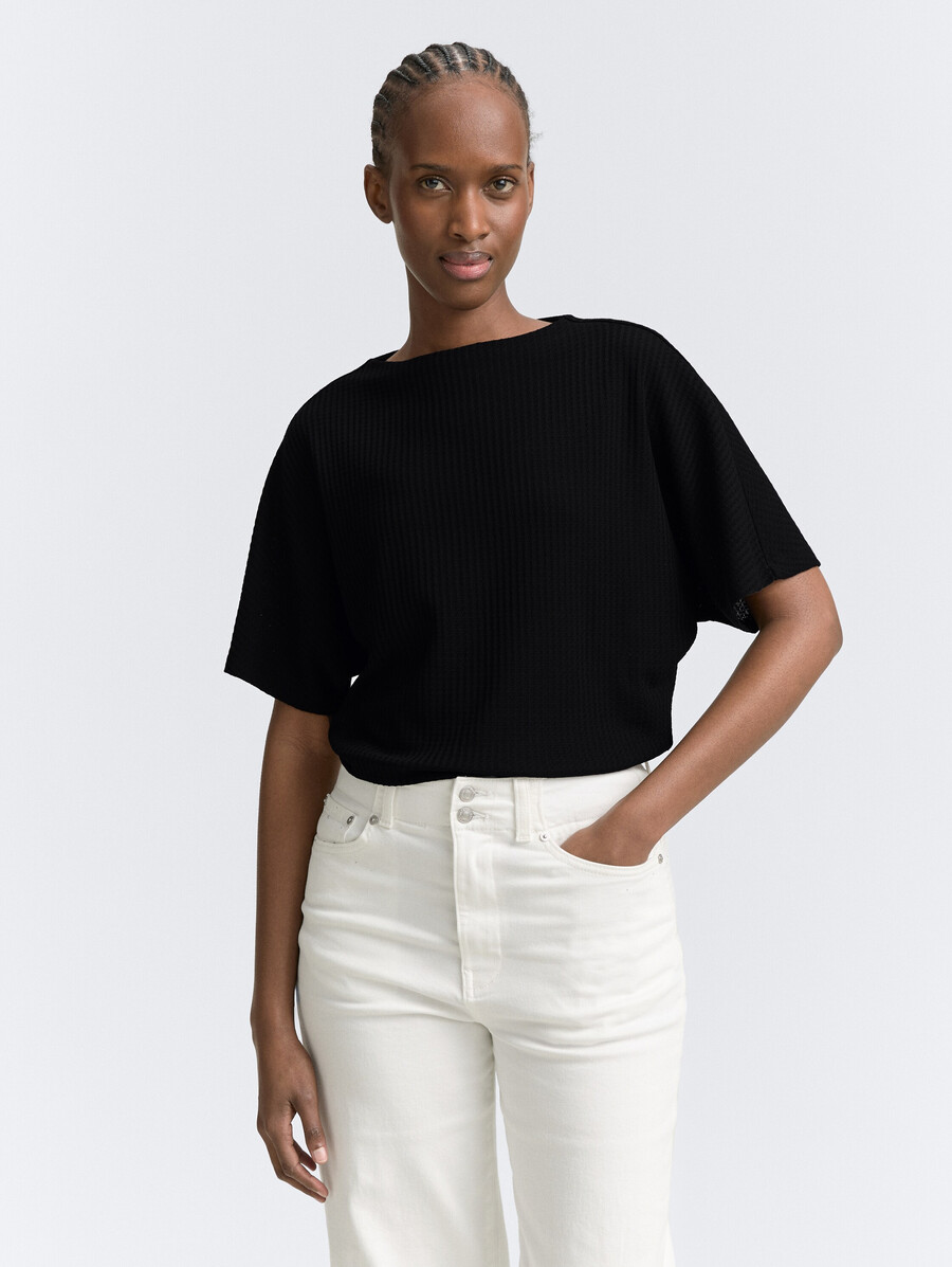 t-shirt ampia con maniche a pipistrello