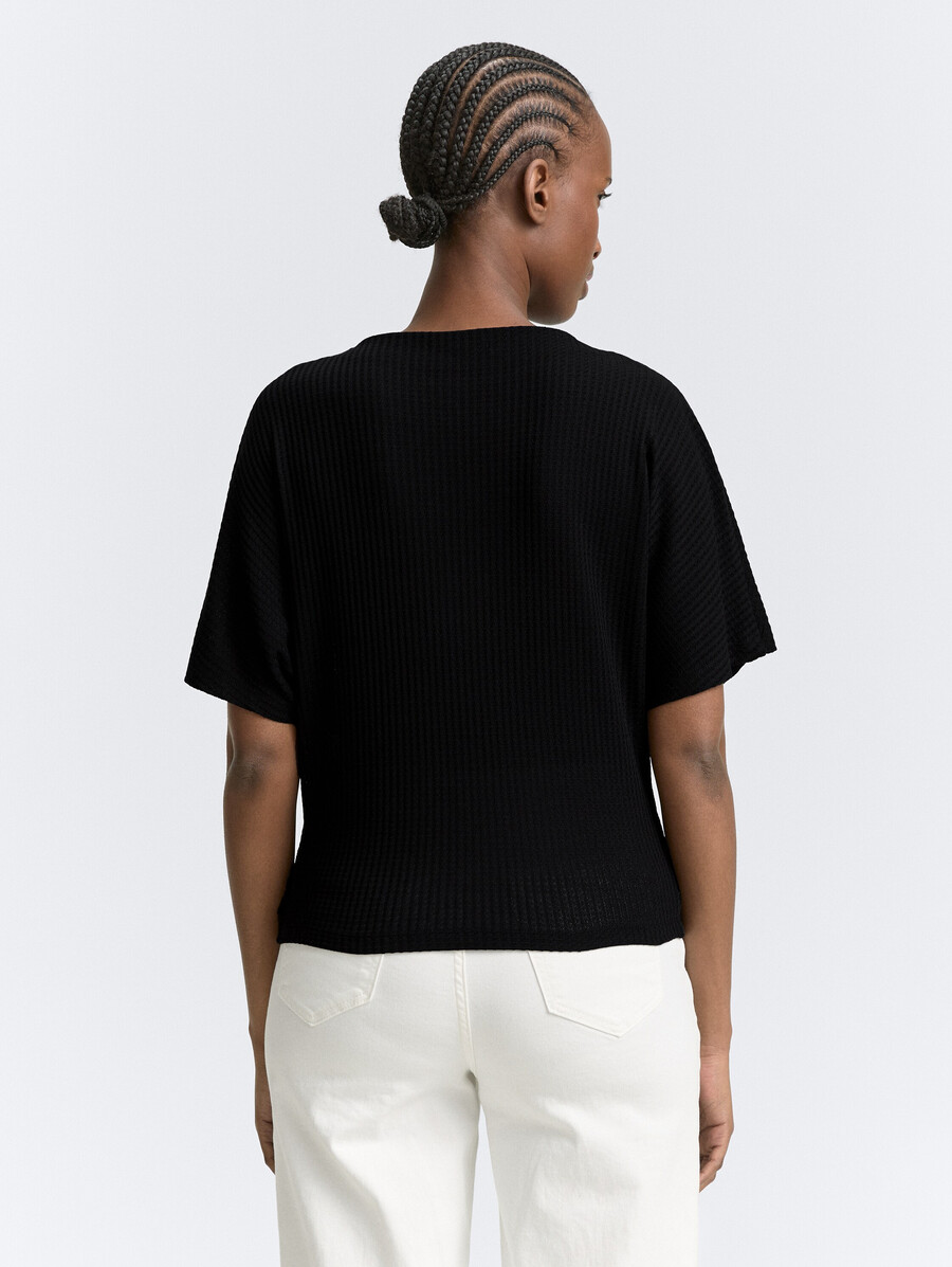 t-shirt ampia con maniche a pipistrello