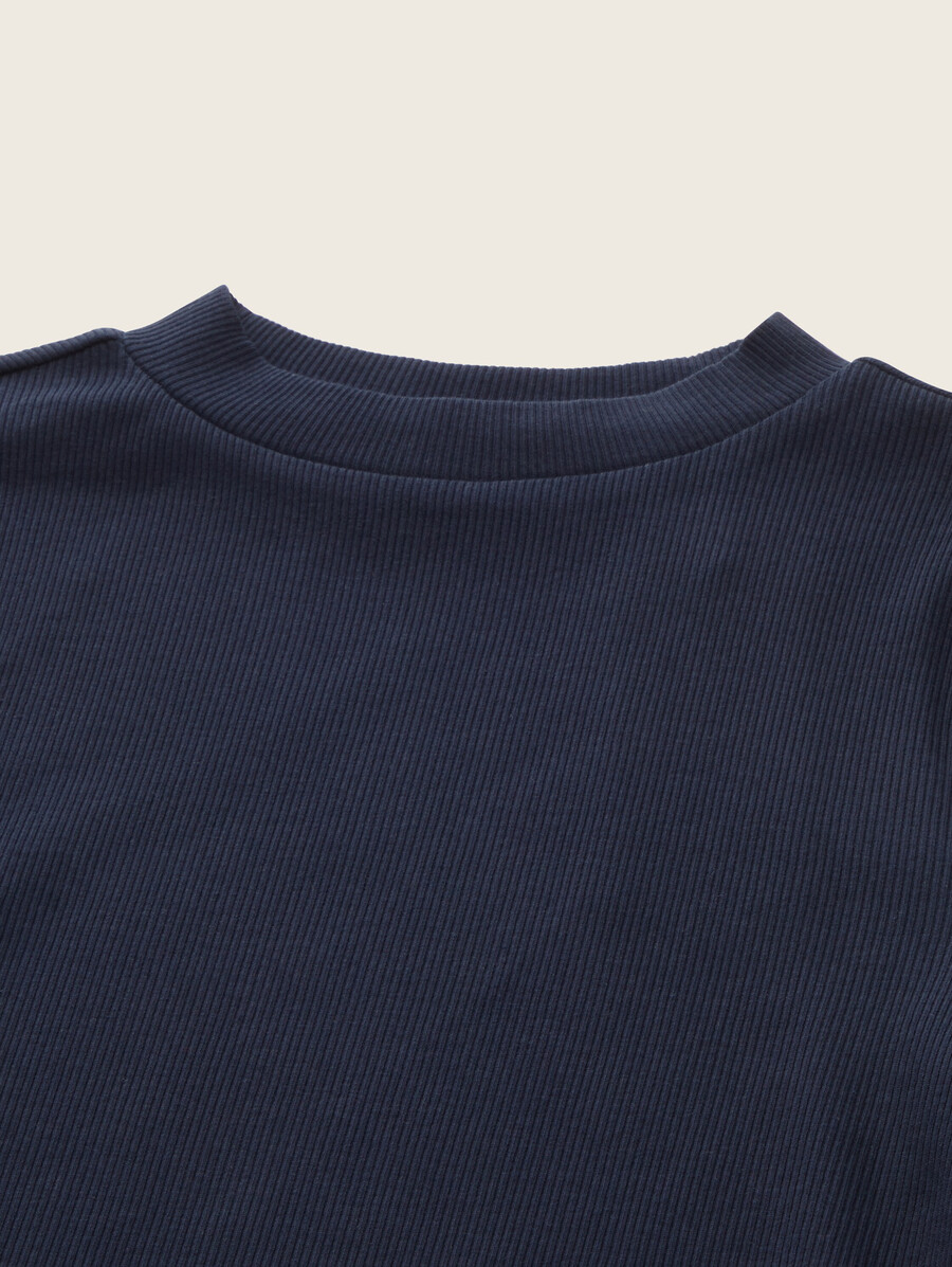 t-shirt corta con trama a coste