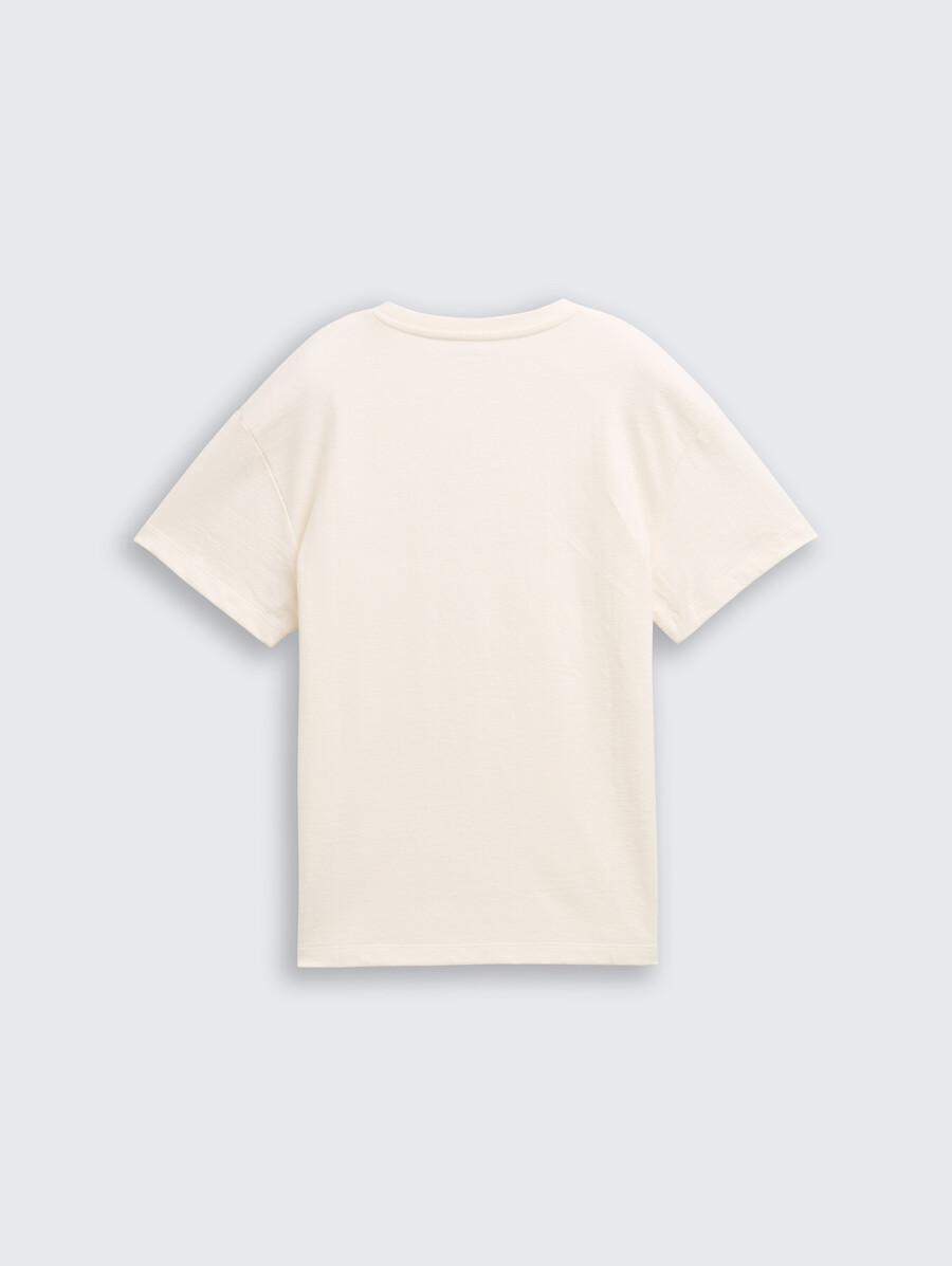 t-shirt oversize con taschino sul petto