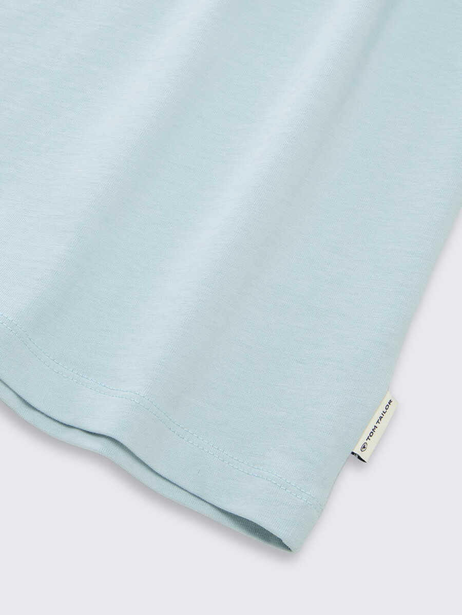 t-shirt oversize con stampa sul retro