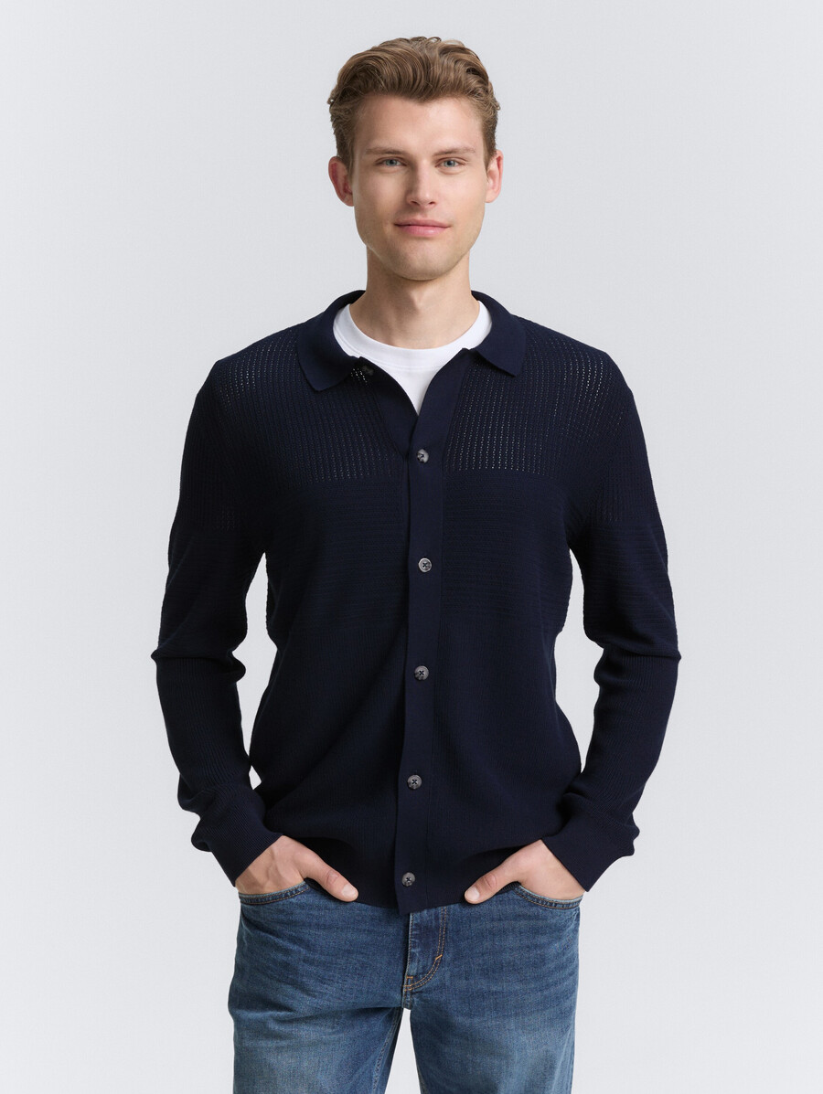 cardigan con abbottonatura