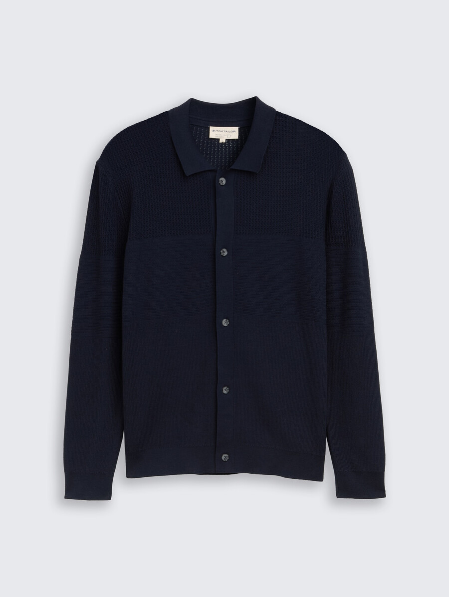 cardigan con abbottonatura
