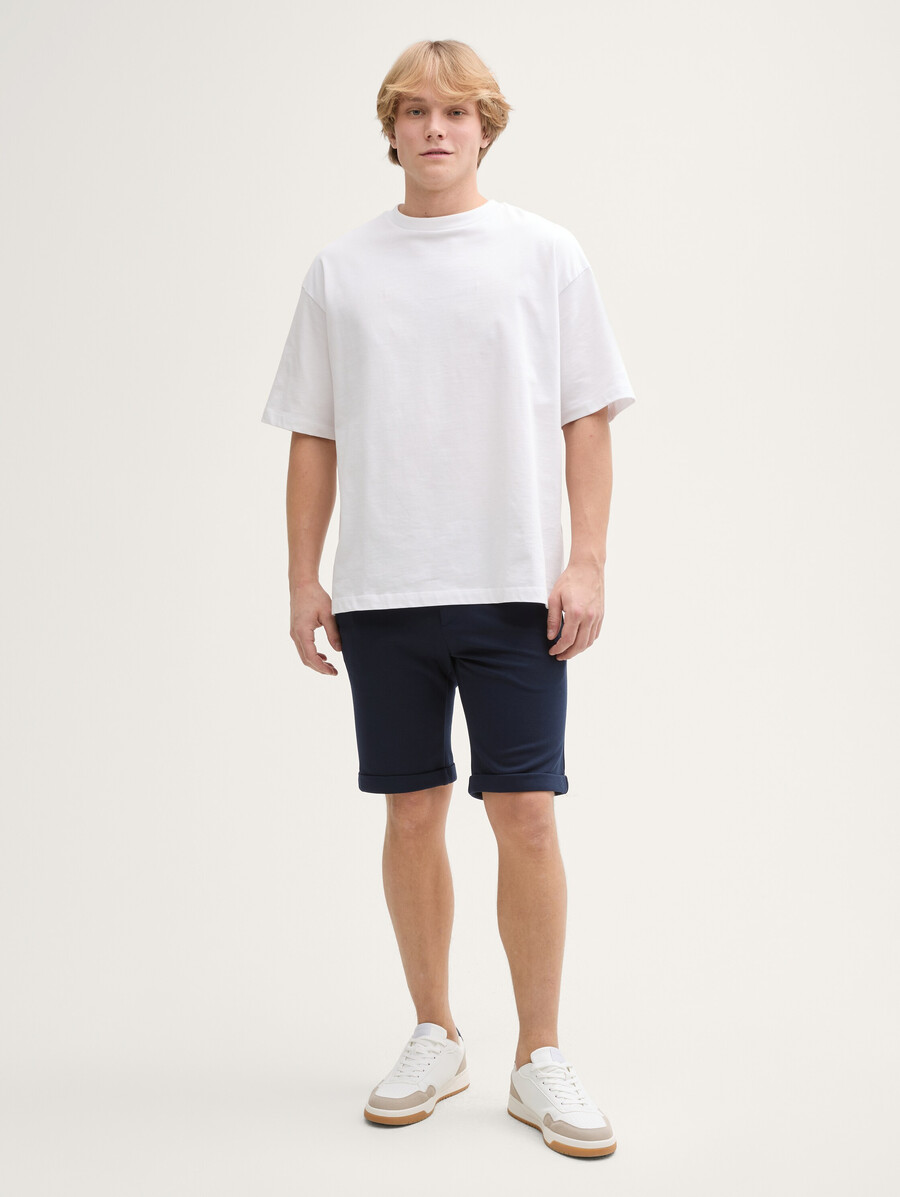 pantaloncini chino slim in piqué