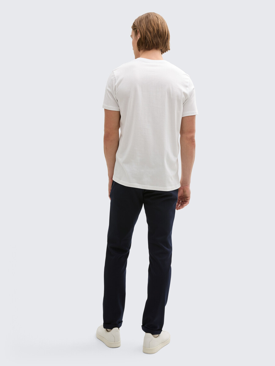 pantaloni chino tttravis slim realizzati in jersey piqué