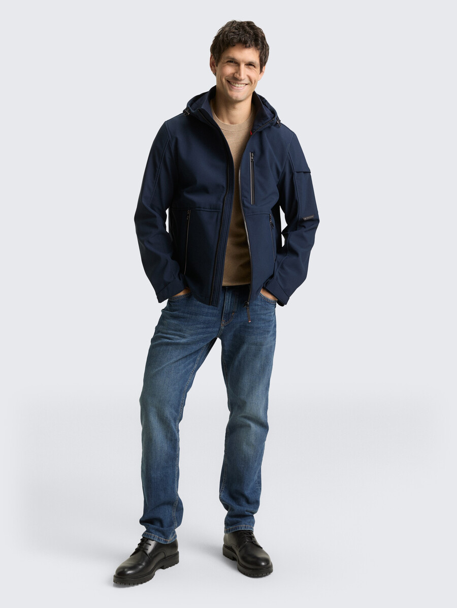 giacca softshell con cappuccio