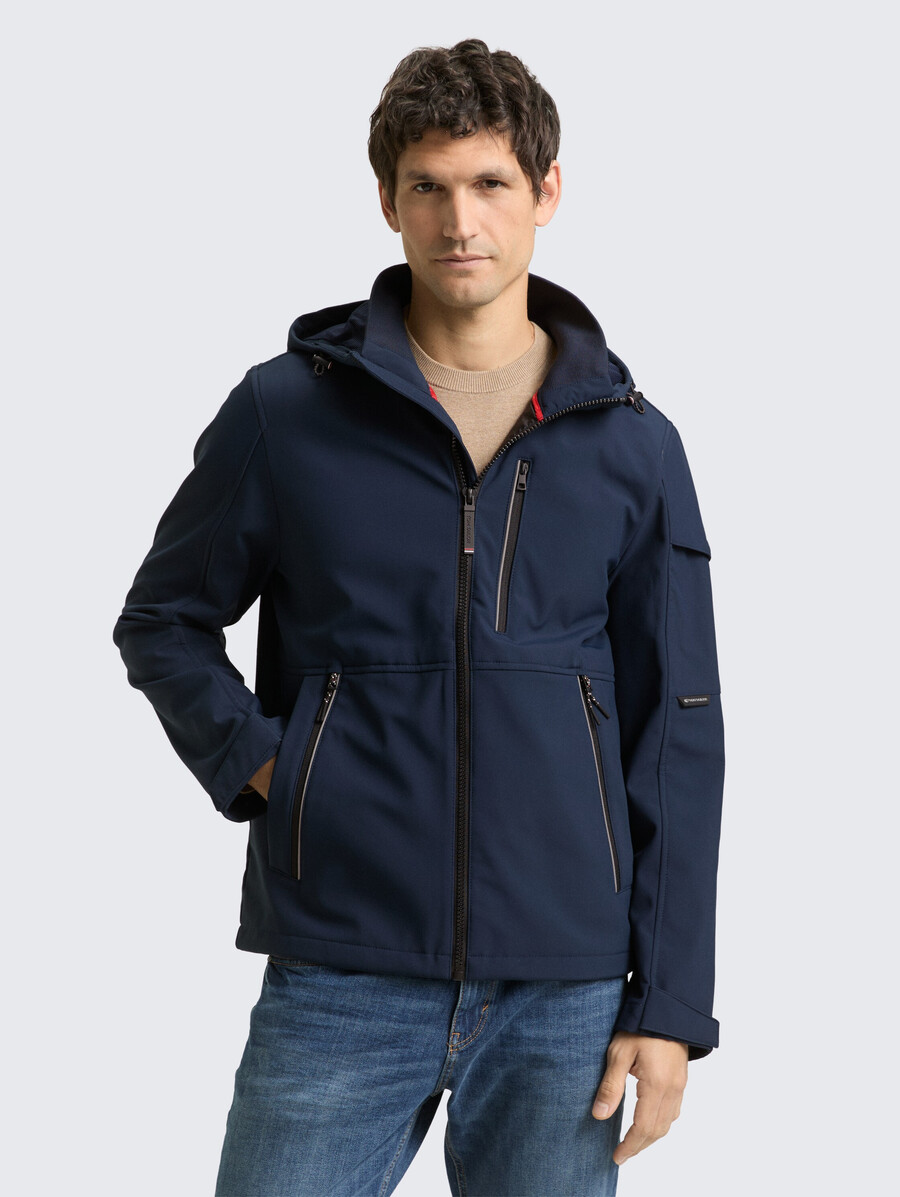 giacca softshell con cappuccio