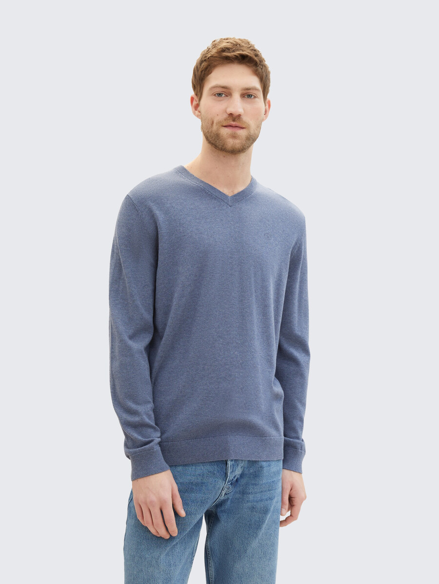 maglione lavorato a maglia con scollo a v
