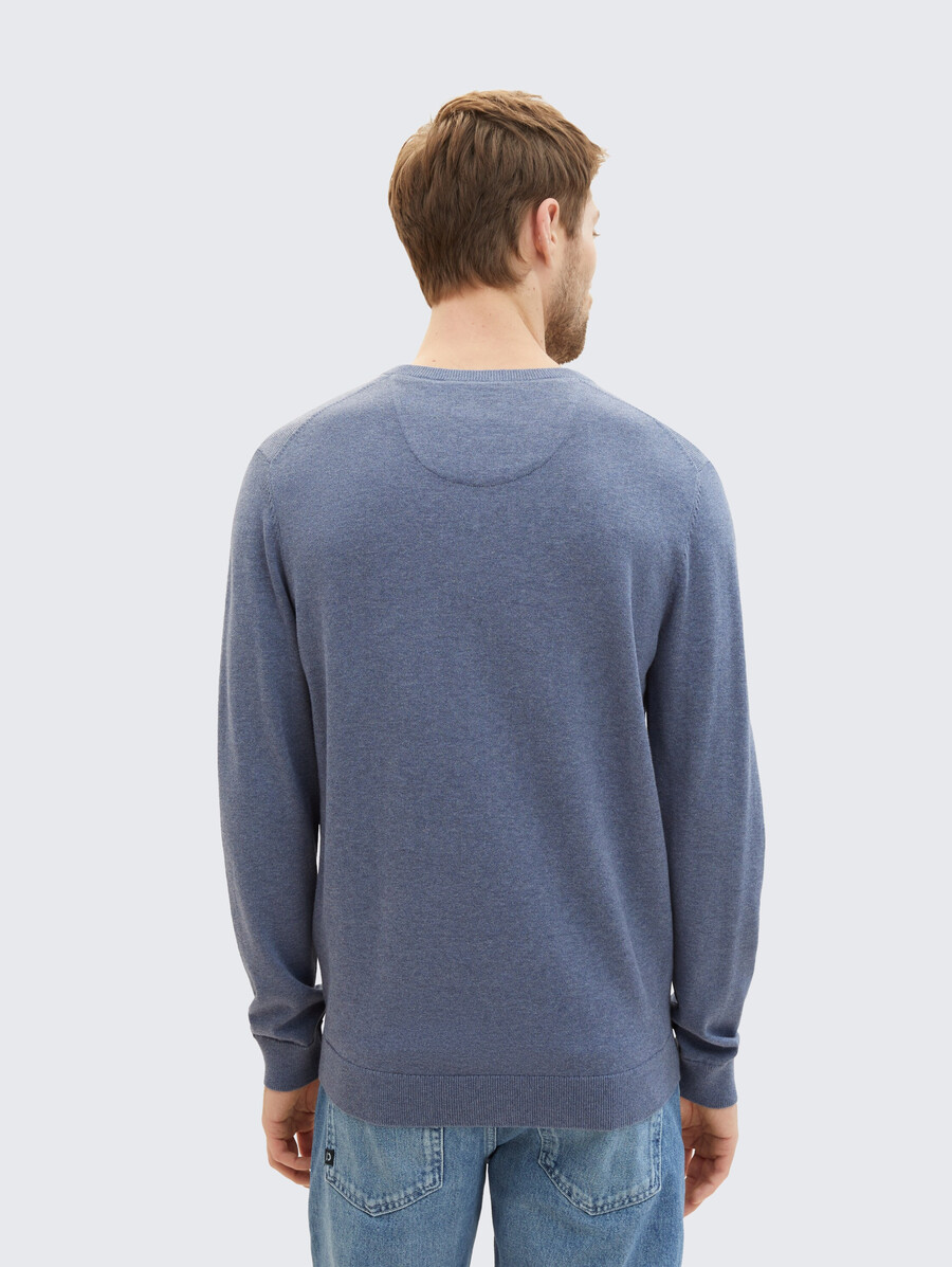 maglione lavorato a maglia con scollo a v