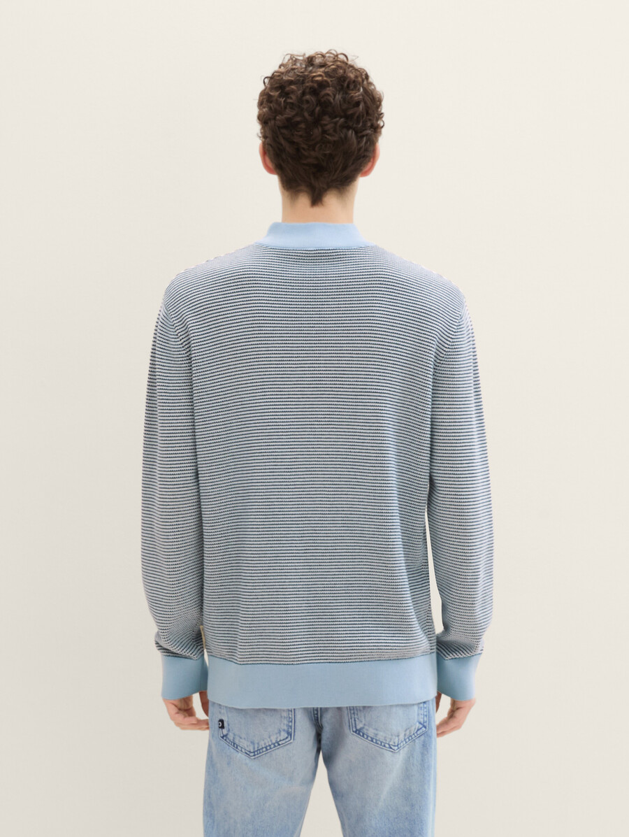 maglione lavorato a maglia con collo alto