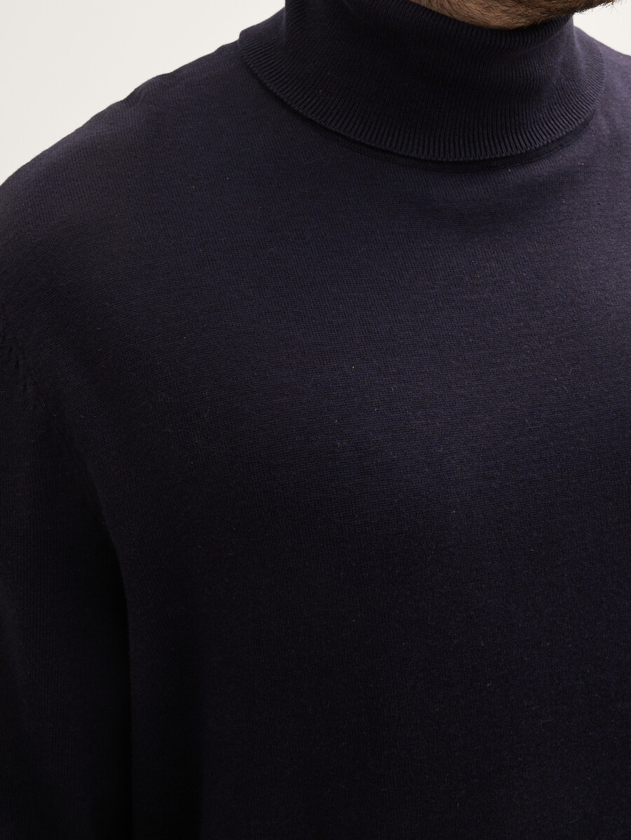taglie forti - maglione dolcevita in cotone basico