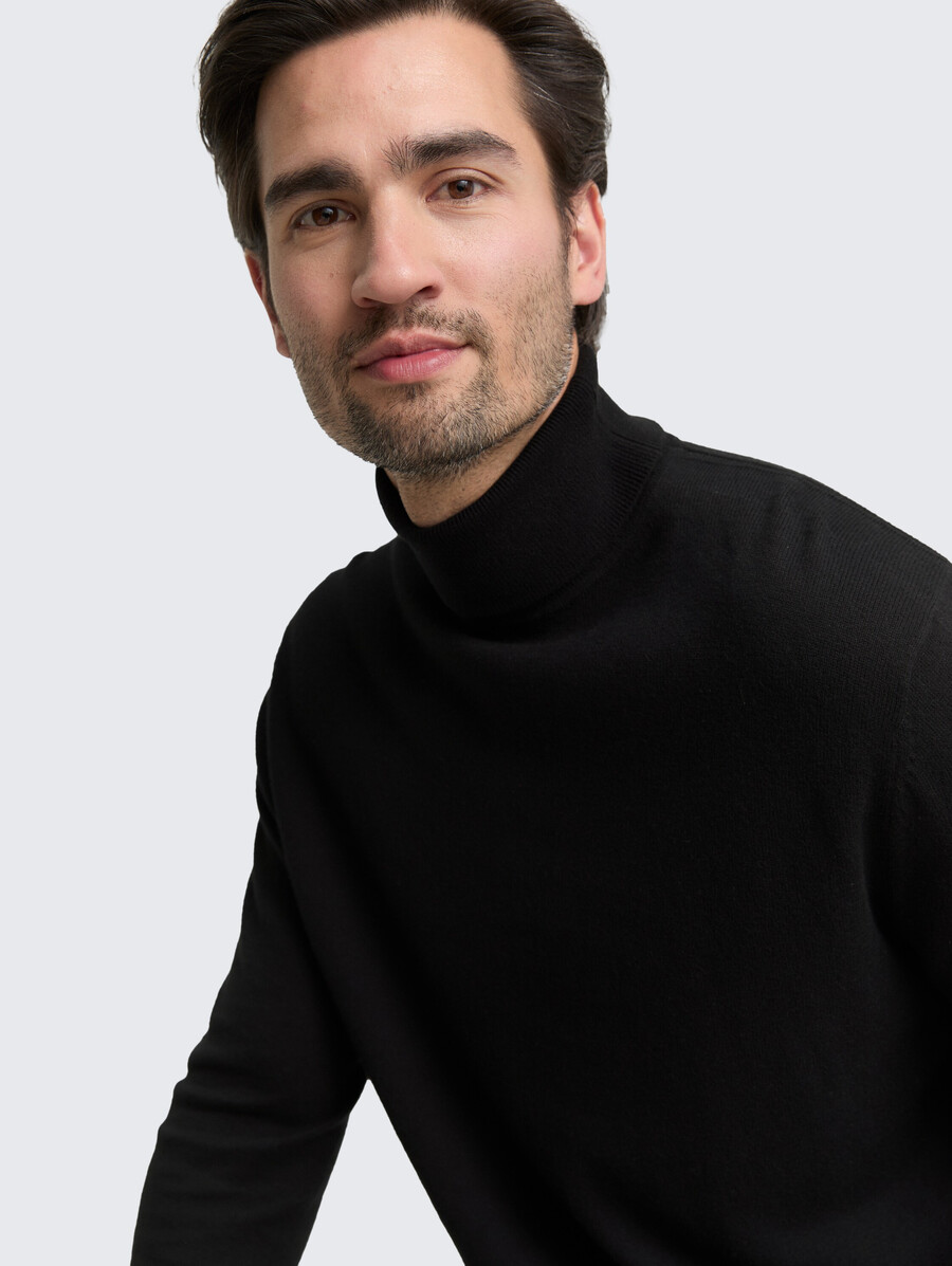 maglione a collo alto in misto cashmere