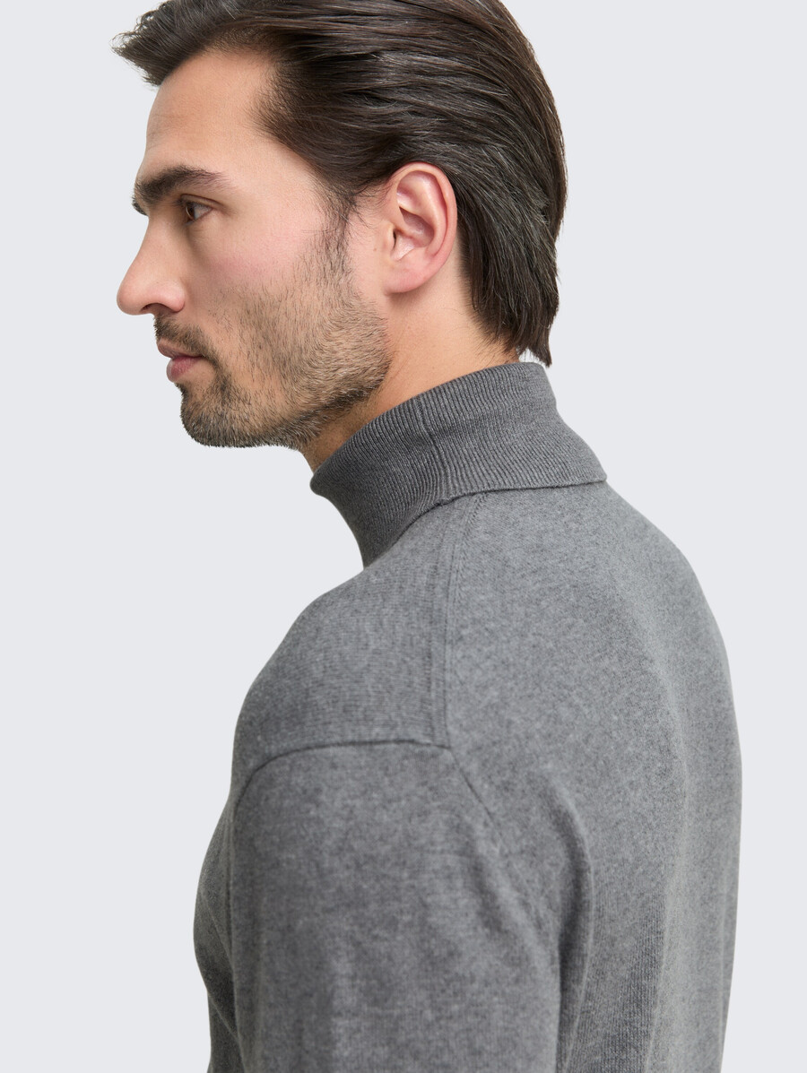 maglione a collo alto in misto cashmere