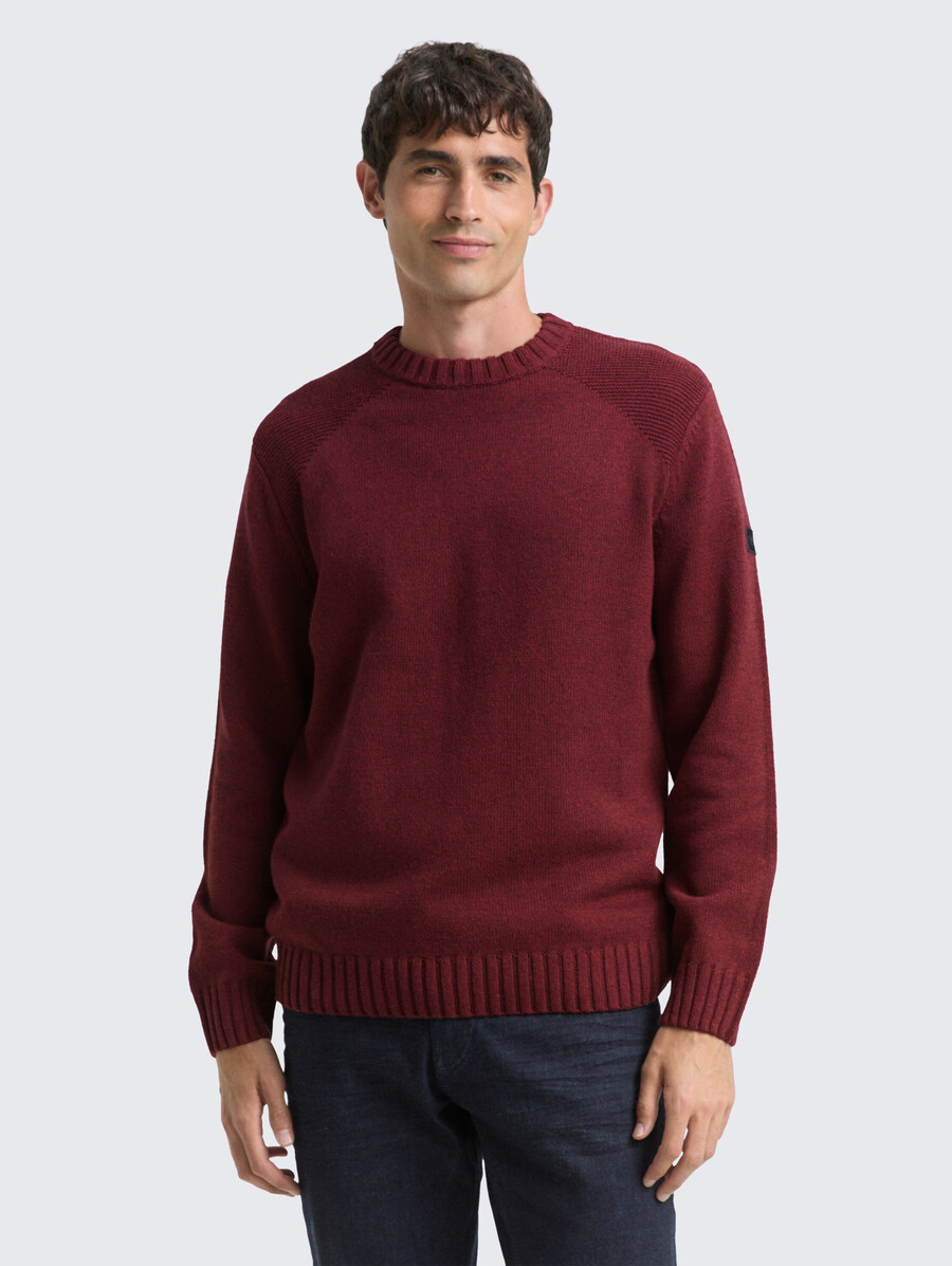 maglione lavorato a maglia con dettagli a coste
