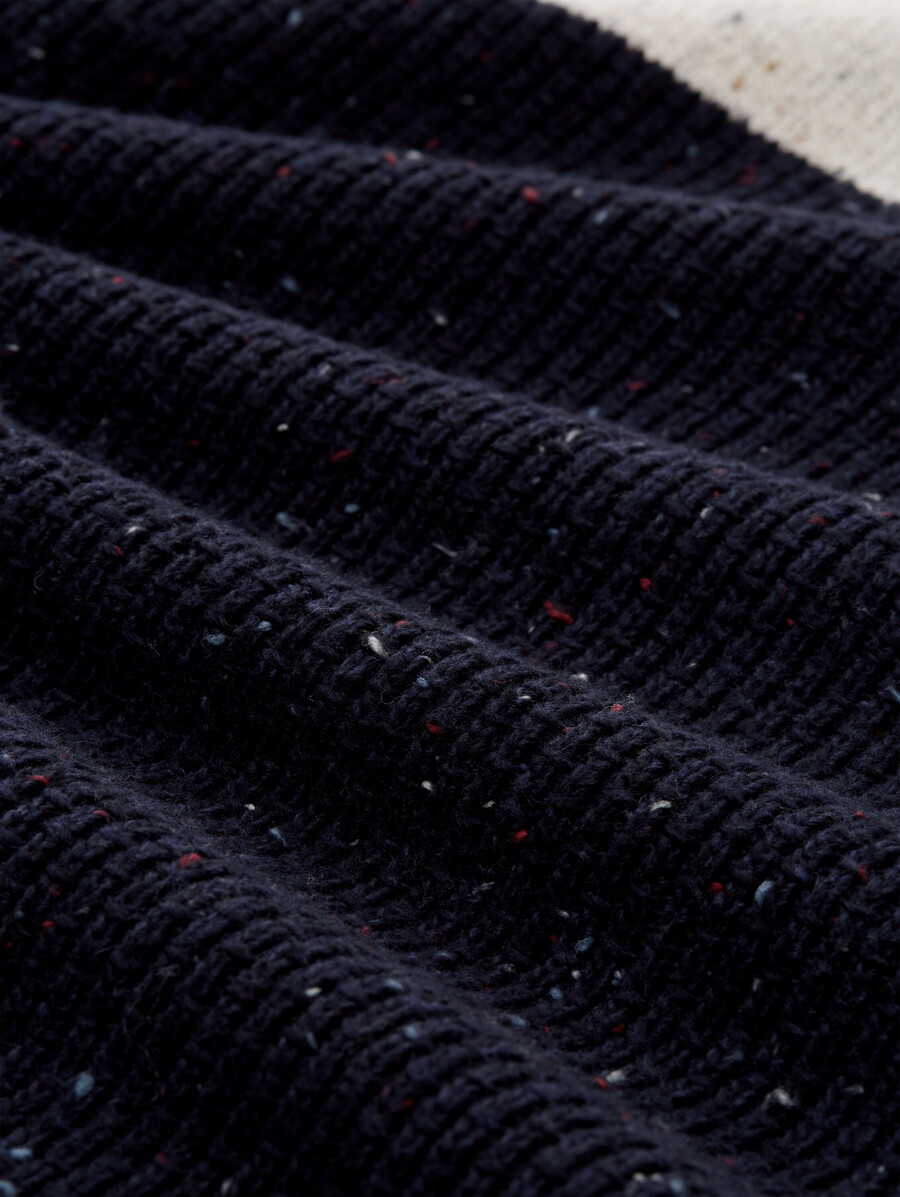 maglione lavorato a maglia troyer con texture miste