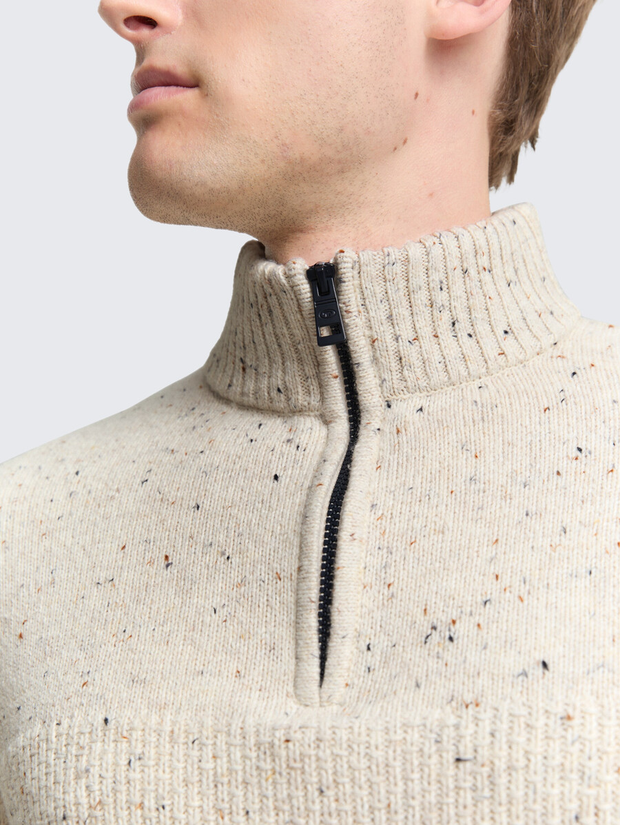 maglione lavorato a maglia troyer con texture miste