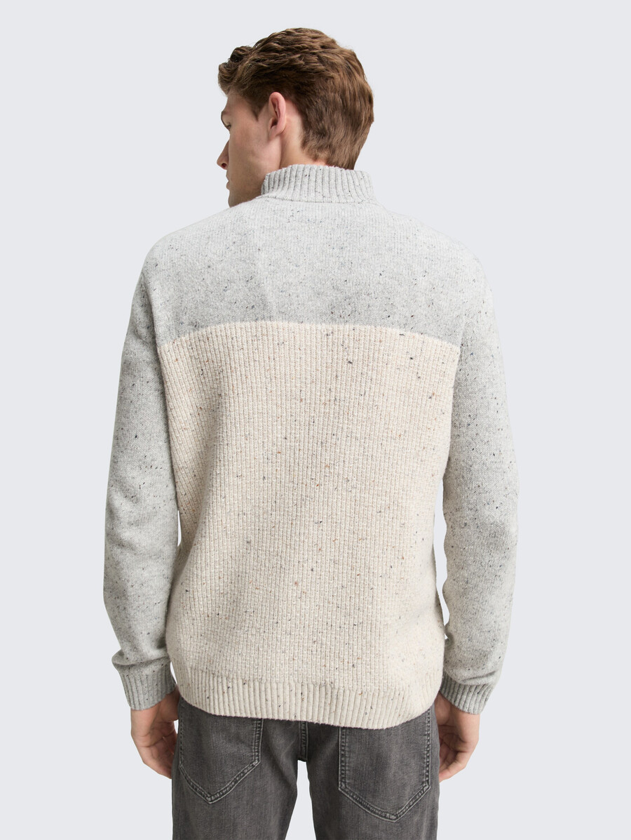 maglione lavorato a maglia troyer con texture miste